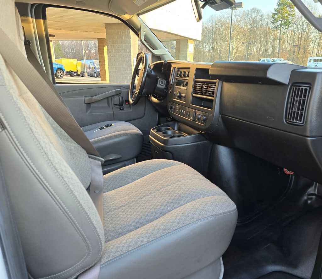 2022 Chevrolet Express 3500 Work Van Concord NC