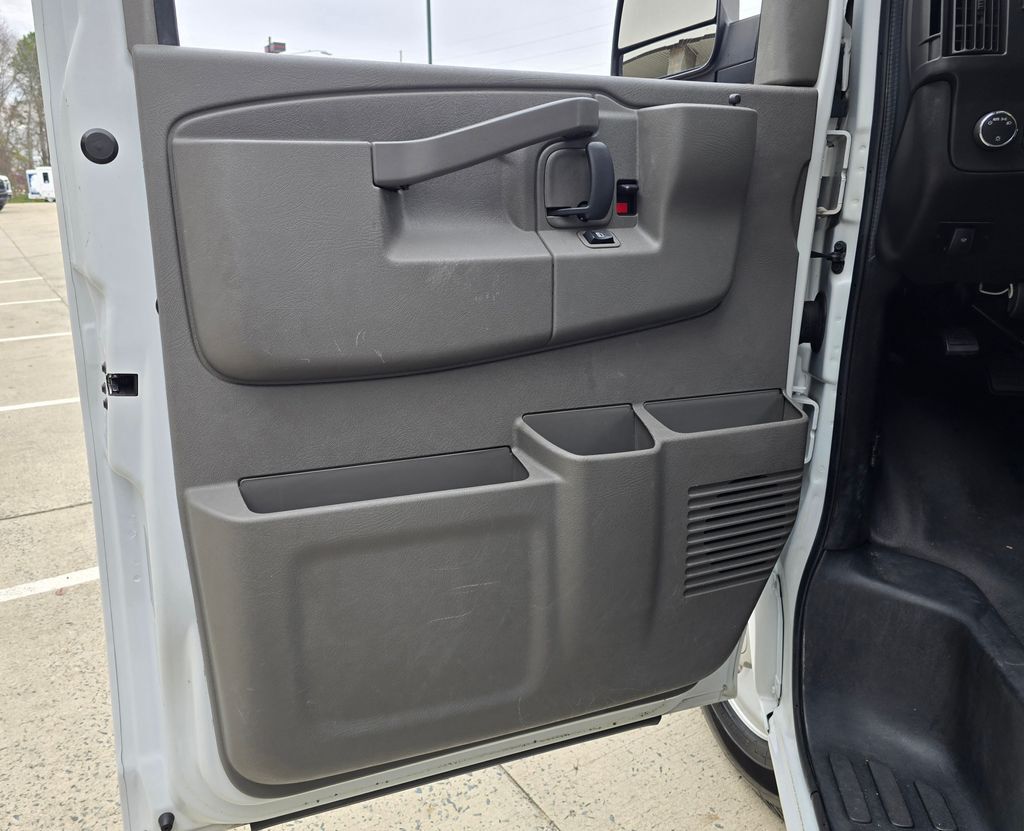 2022 Chevrolet Express 3500 Work Van Concord NC