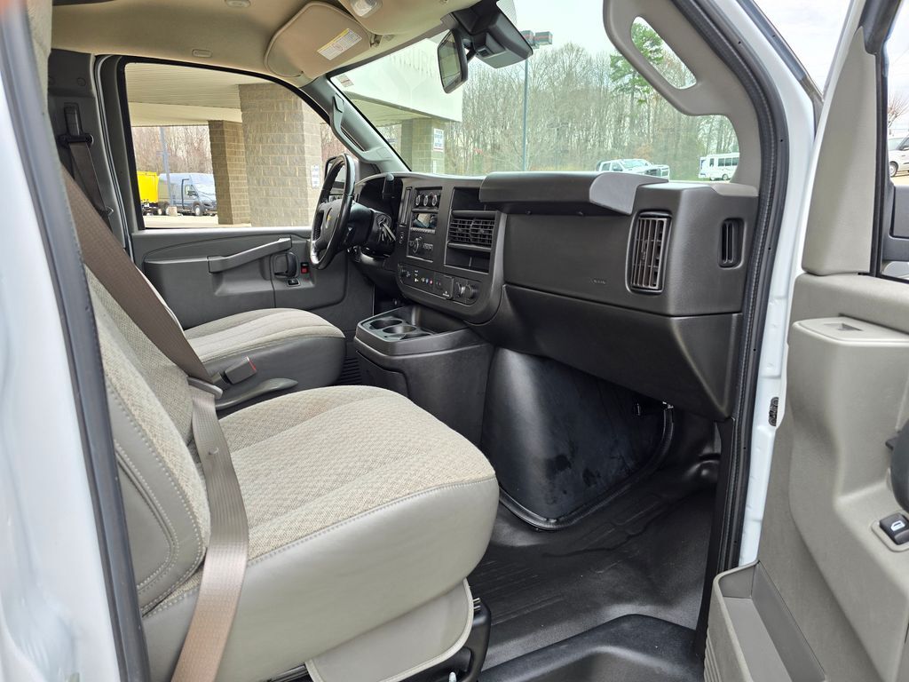 2022 Chevrolet Express 3500 Work Van Concord NC