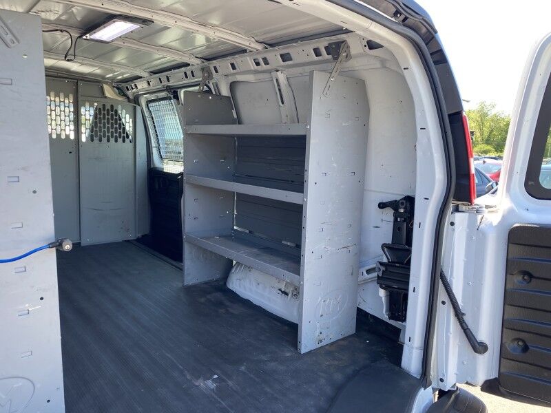 2022 Chevrolet Express Cargo Van Bristol  PA
