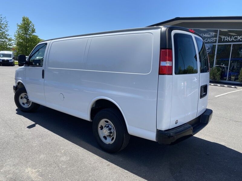 2022 Chevrolet Express Cargo Van