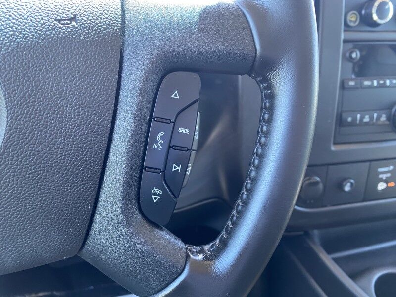2022 Chevrolet Express Cargo Van Bristol  PA