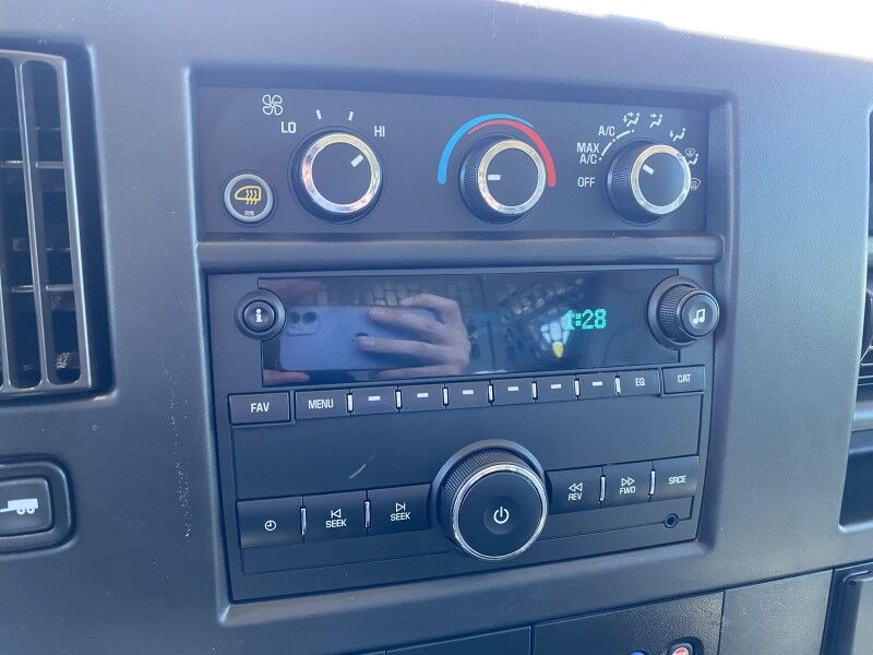 2022 Chevrolet Express Cargo Van Bristol  PA