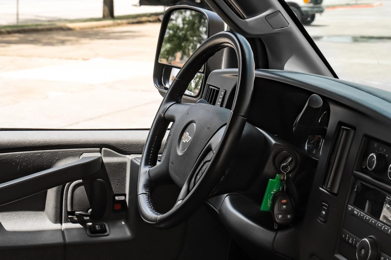2022 Chevrolet Express Cargo Van Farmers Branch TX
