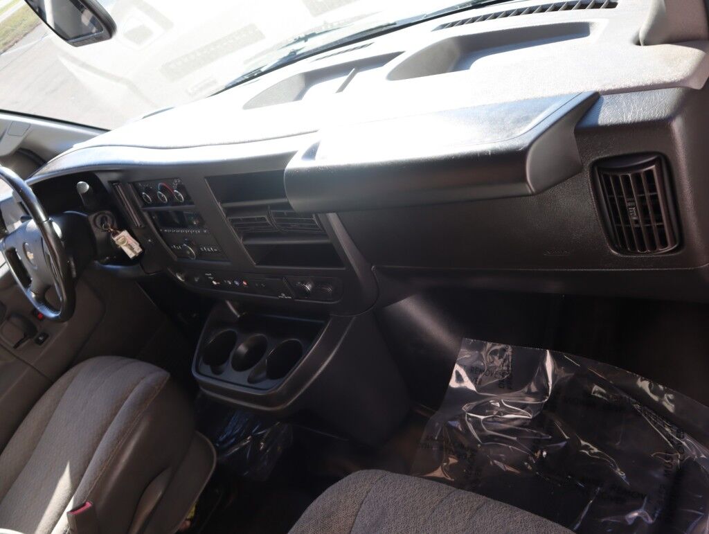 2022 Chevrolet Express Commercial Cutaway 3500 Van 6.6L V8 Maumee OH