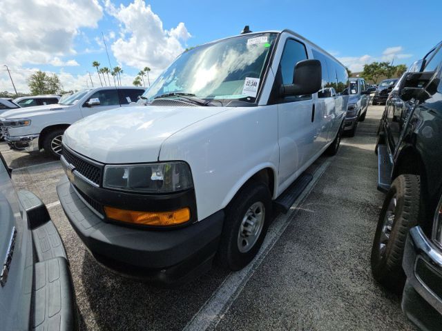 2022 Chevrolet Express Passenger RWD 3500 Extended Wheelbase LS