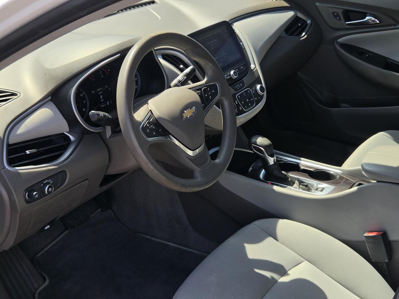 2022 Chevrolet Malibu 4dr Sdn LT Beeville TX