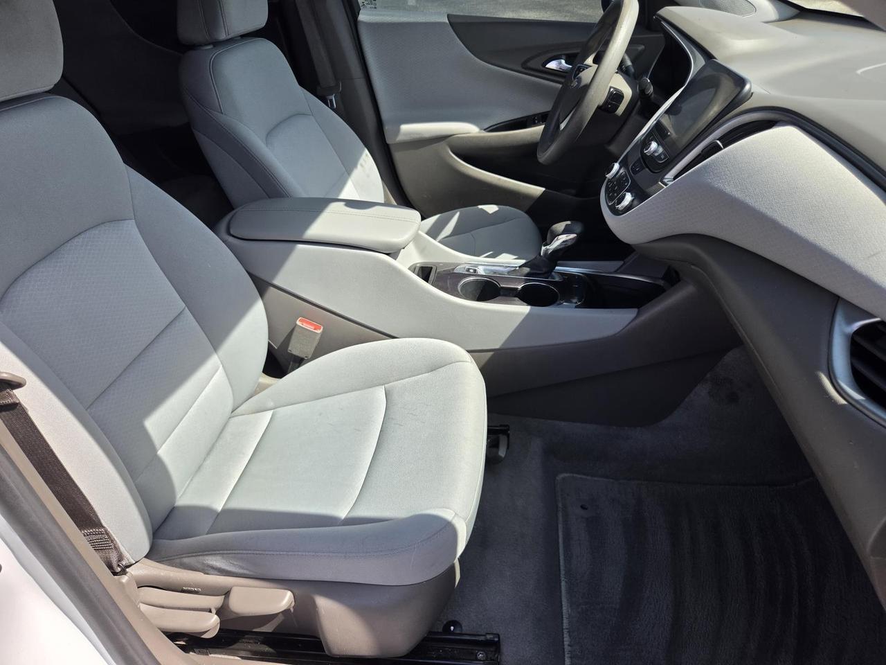 2022 Chevrolet Malibu 4dr Sdn LT Beeville TX