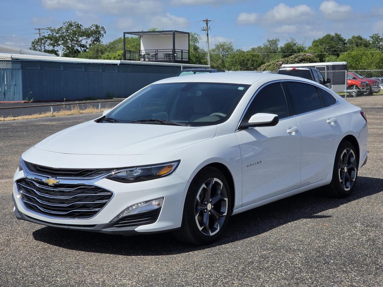 2022 Chevrolet Malibu 4dr Sdn LT Beeville TX