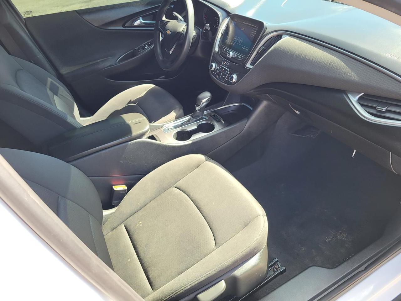 2022 Chevrolet Malibu 4dr Sdn LT Beeville TX