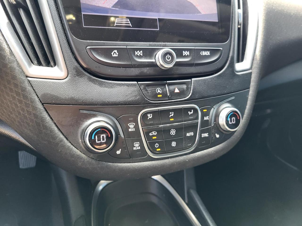 2022 Chevrolet Malibu 4dr Sdn LT Beeville TX