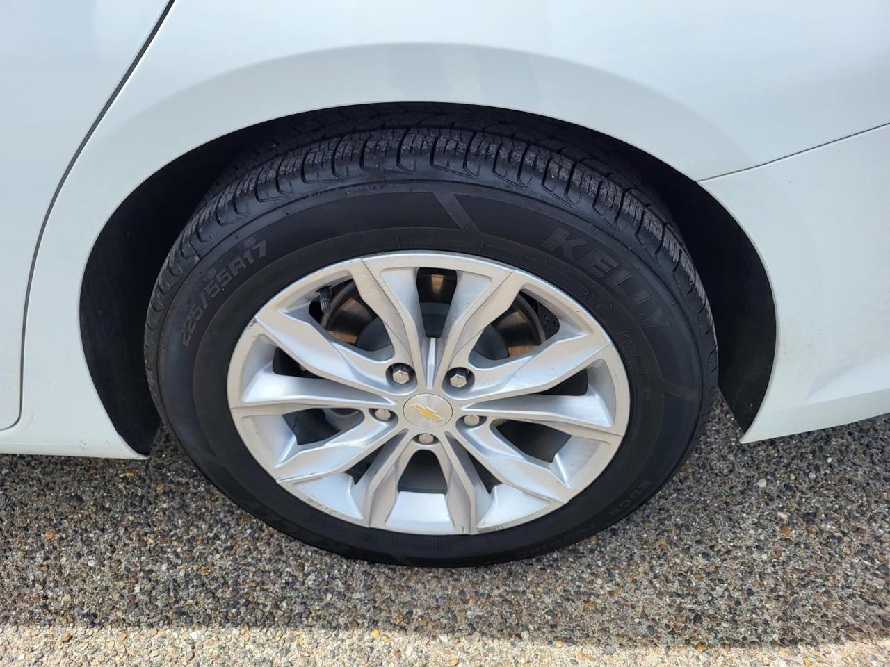 2022 Chevrolet Malibu 4dr Sdn LT Beeville TX