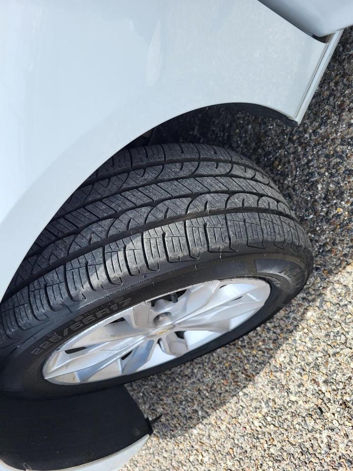 2022 Chevrolet Malibu 4dr Sdn LT Beeville TX