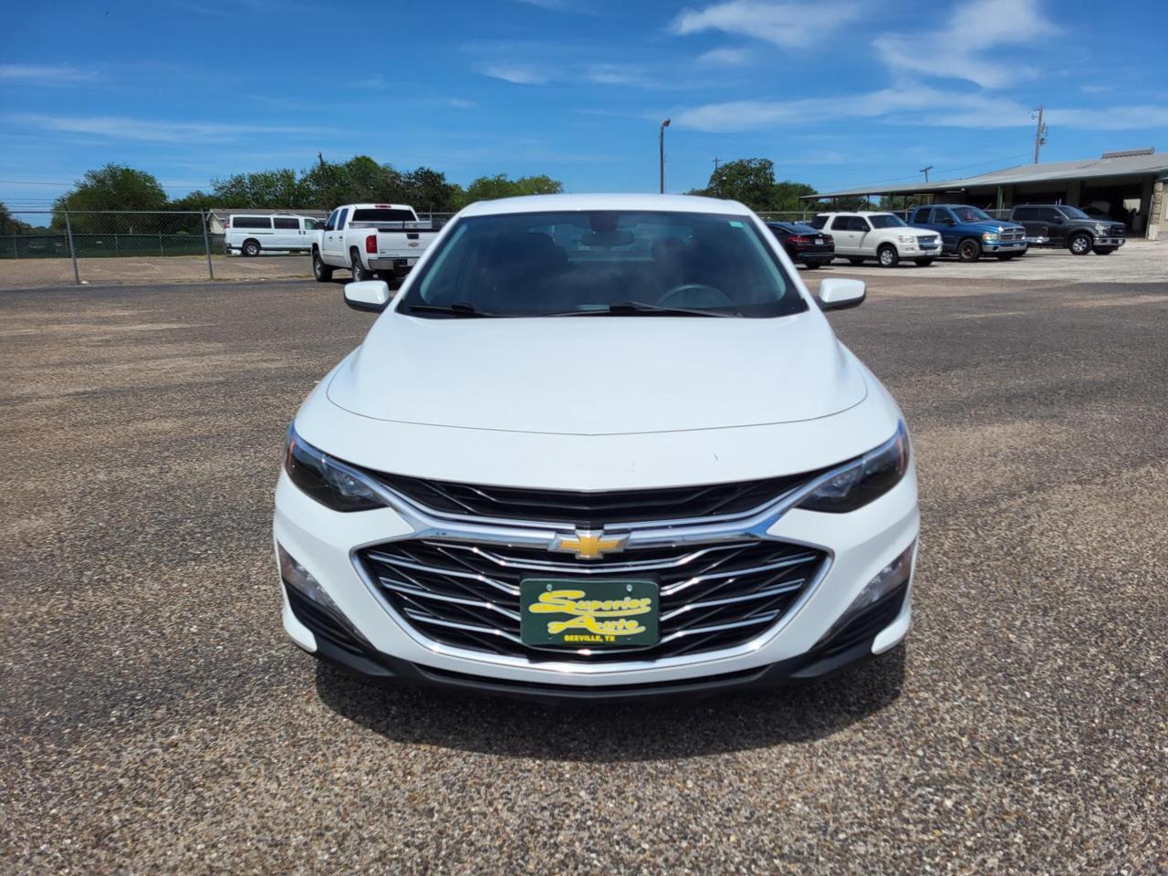 2022 Chevrolet Malibu 4dr Sdn LT Beeville TX