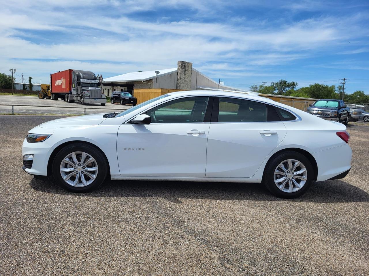 2022 Chevrolet Malibu 4dr Sdn LT Beeville TX