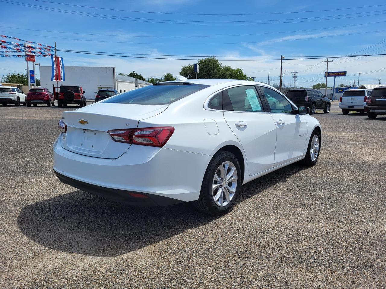 2022 Chevrolet Malibu 4dr Sdn LT Beeville TX