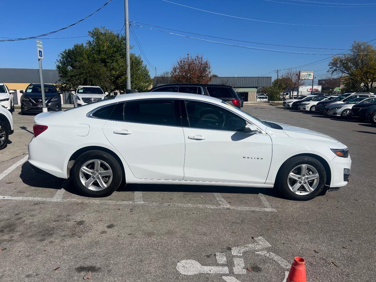 2022 Chevrolet Malibu FWD 1FL Austin TX