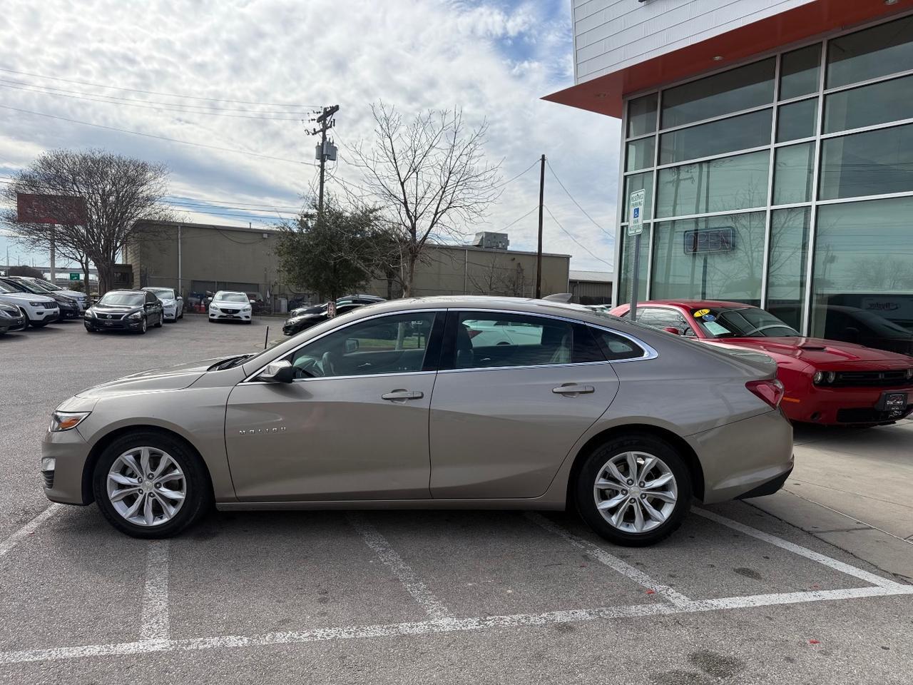 2022 Chevrolet Malibu FWD LT