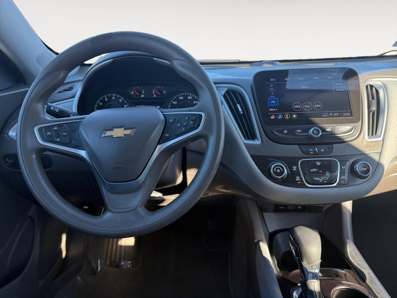 2022 Chevrolet Malibu LS, APPLE CARPLAY/ANDROID AUTO, WIFI, KEYLESS START, POWER MIRRORS, BACKUP CAMERA, ONLY 1 OWNER, GREAT CAR FOR A GREAT PRICE!