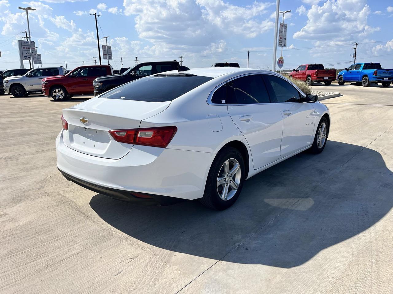 2022 Chevrolet Malibu LS