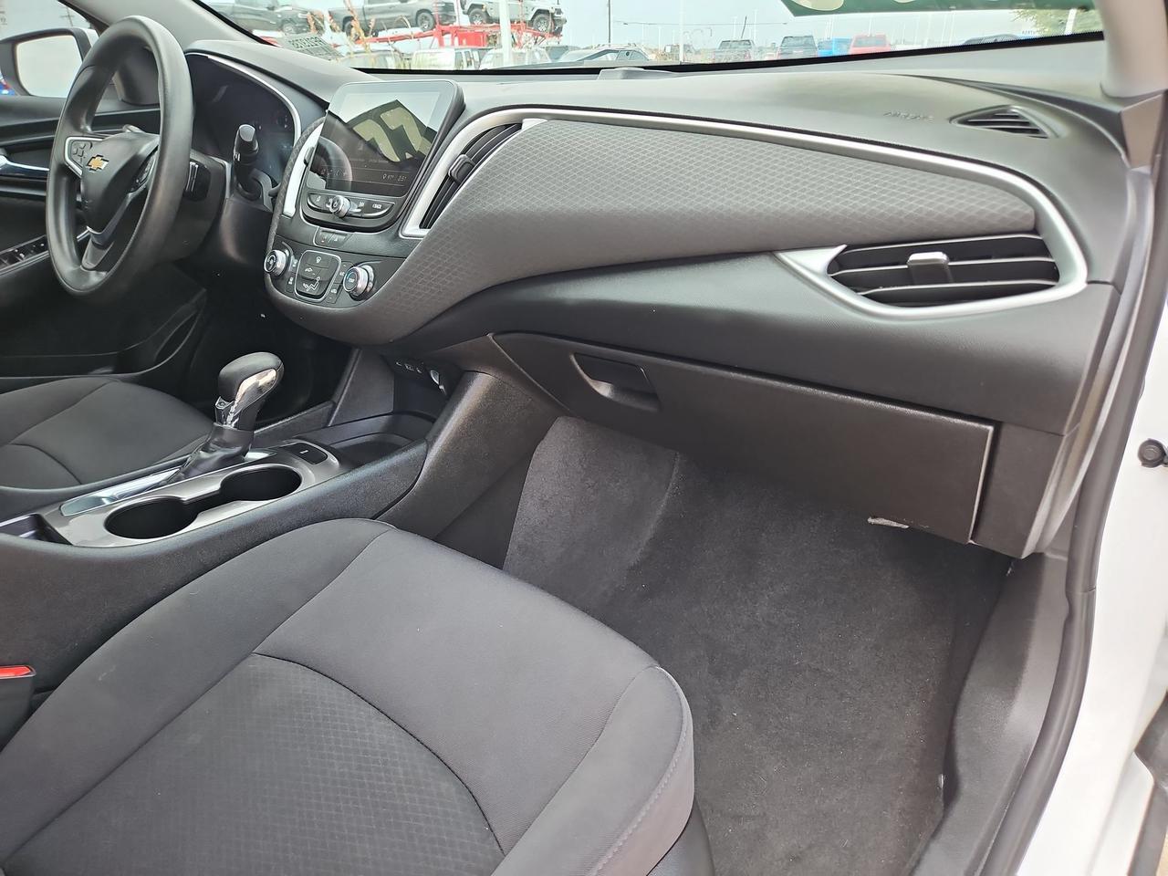 2022 Chevrolet Malibu LS Castroville TX