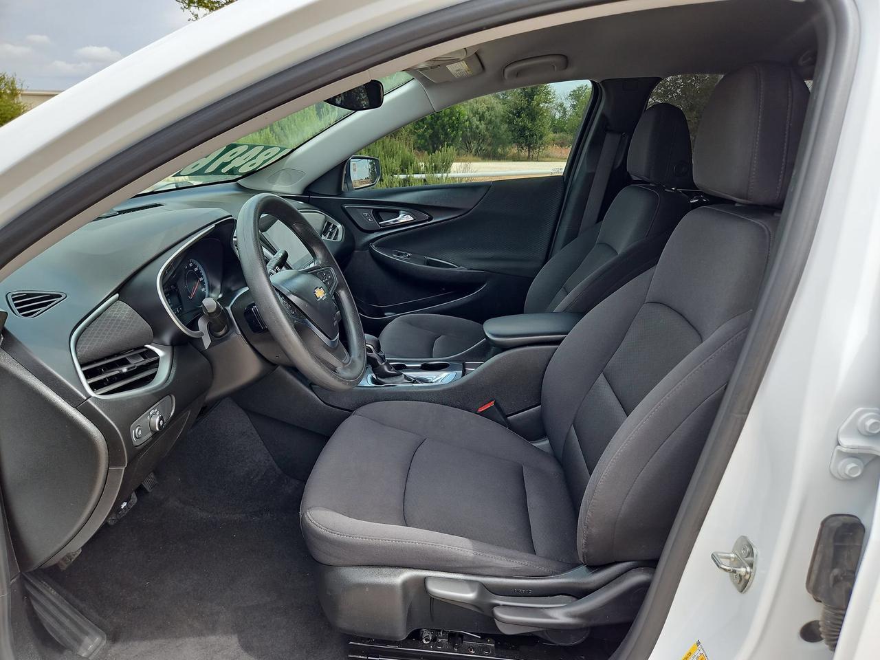 2022 Chevrolet Malibu LS Castroville TX