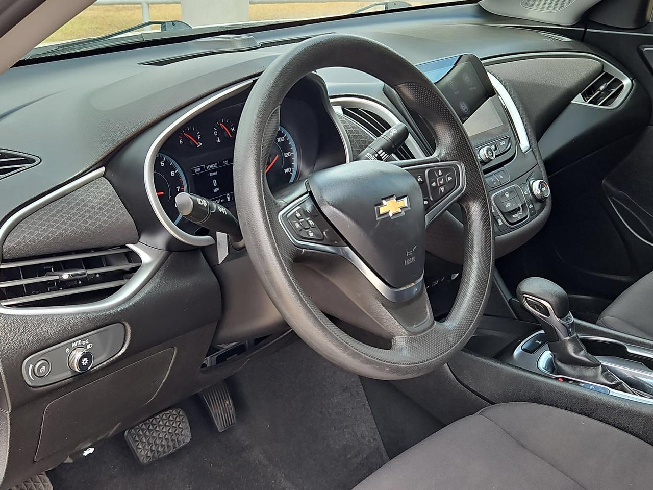 2022 Chevrolet Malibu LS Castroville TX