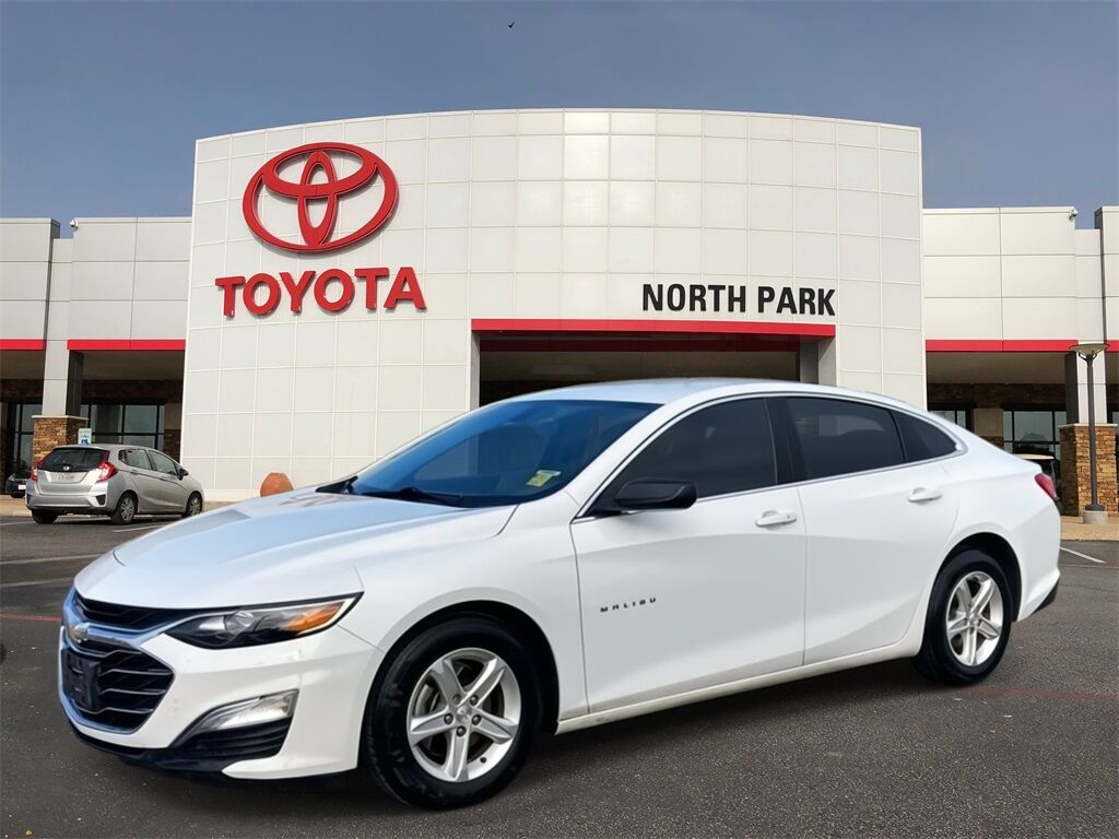 2022 Chevrolet Malibu LS