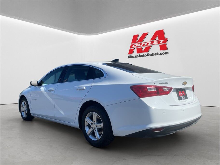 2022 Chevrolet Malibu LS Sedan 4D