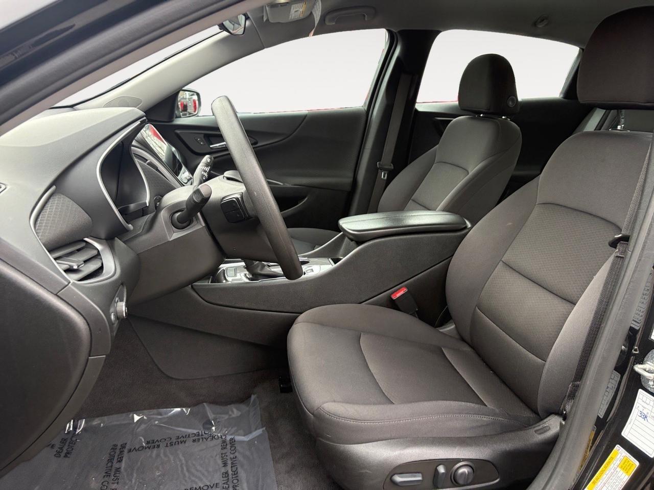 2022 Chevrolet Malibu LT, AUTO START/STOP, LANE KEEP ASSIST, REMOTE START, APPLE CARPLAY/ANDROID AUTO, HEATED SEATS, BACKUP CAMERA WITH PARKING SENSORS, LOW MILES, CLEAN CARFAX, THIS MALIBU IS PERFECT CAR FOR YOU!