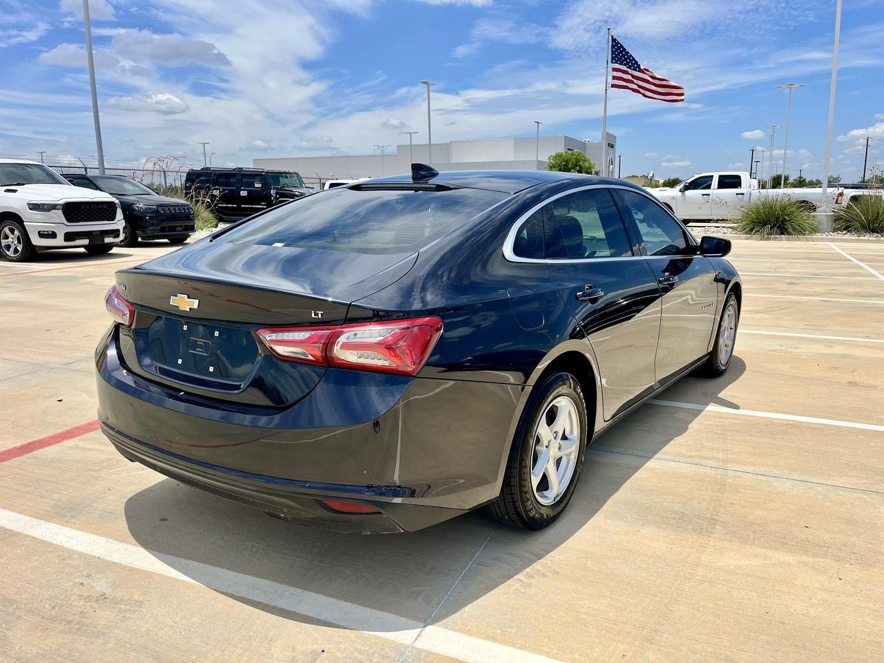2022 Chevrolet Malibu LT