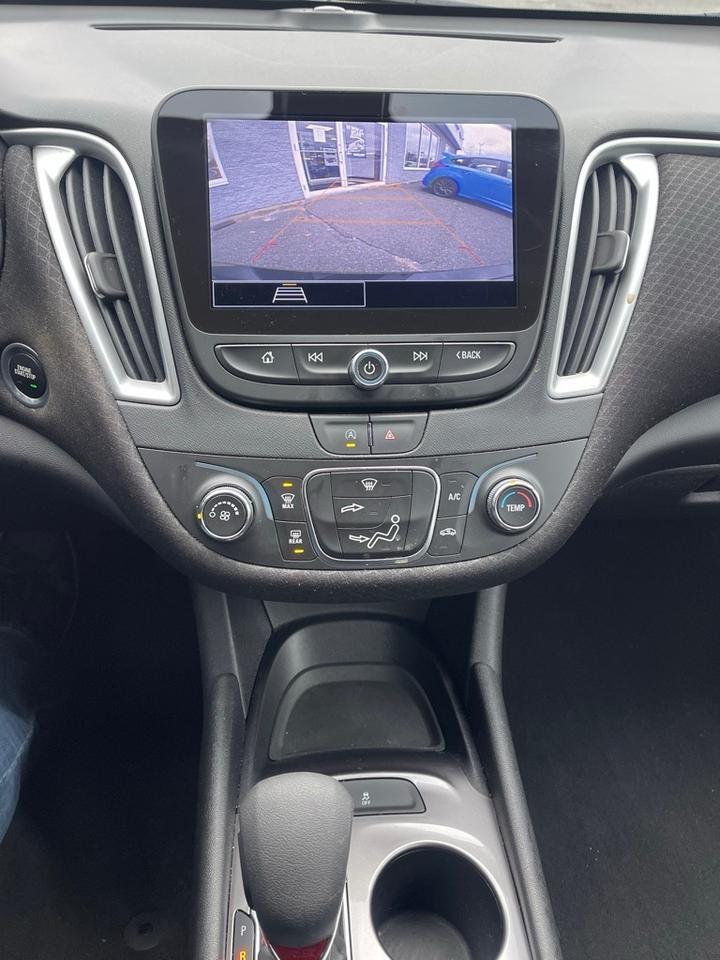 2022 Chevrolet Malibu RS Orange MA