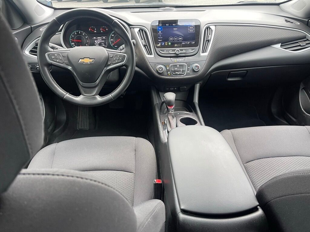 2022 Chevrolet Malibu RS Orange MA