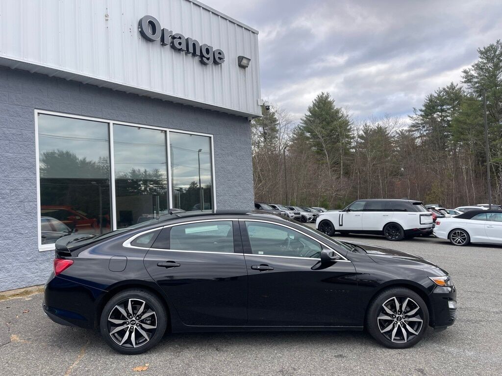 2022 Chevrolet Malibu RS Orange MA