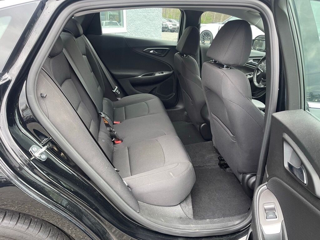 2022 Chevrolet Malibu RS Orange MA