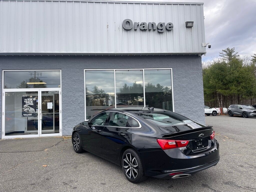 2022 Chevrolet Malibu RS Orange MA