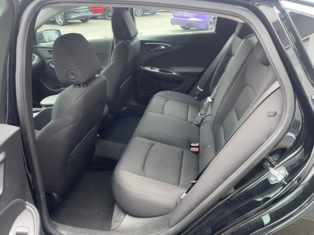 2022 Chevrolet Malibu RS Orange MA