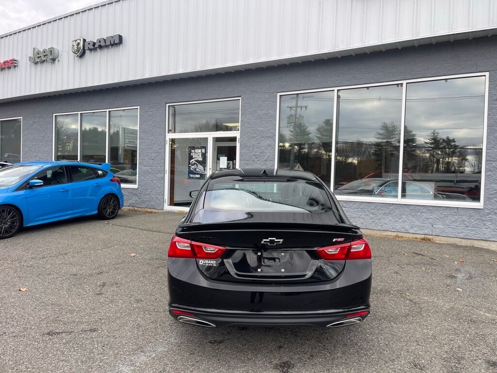 2022 Chevrolet Malibu RS Orange MA