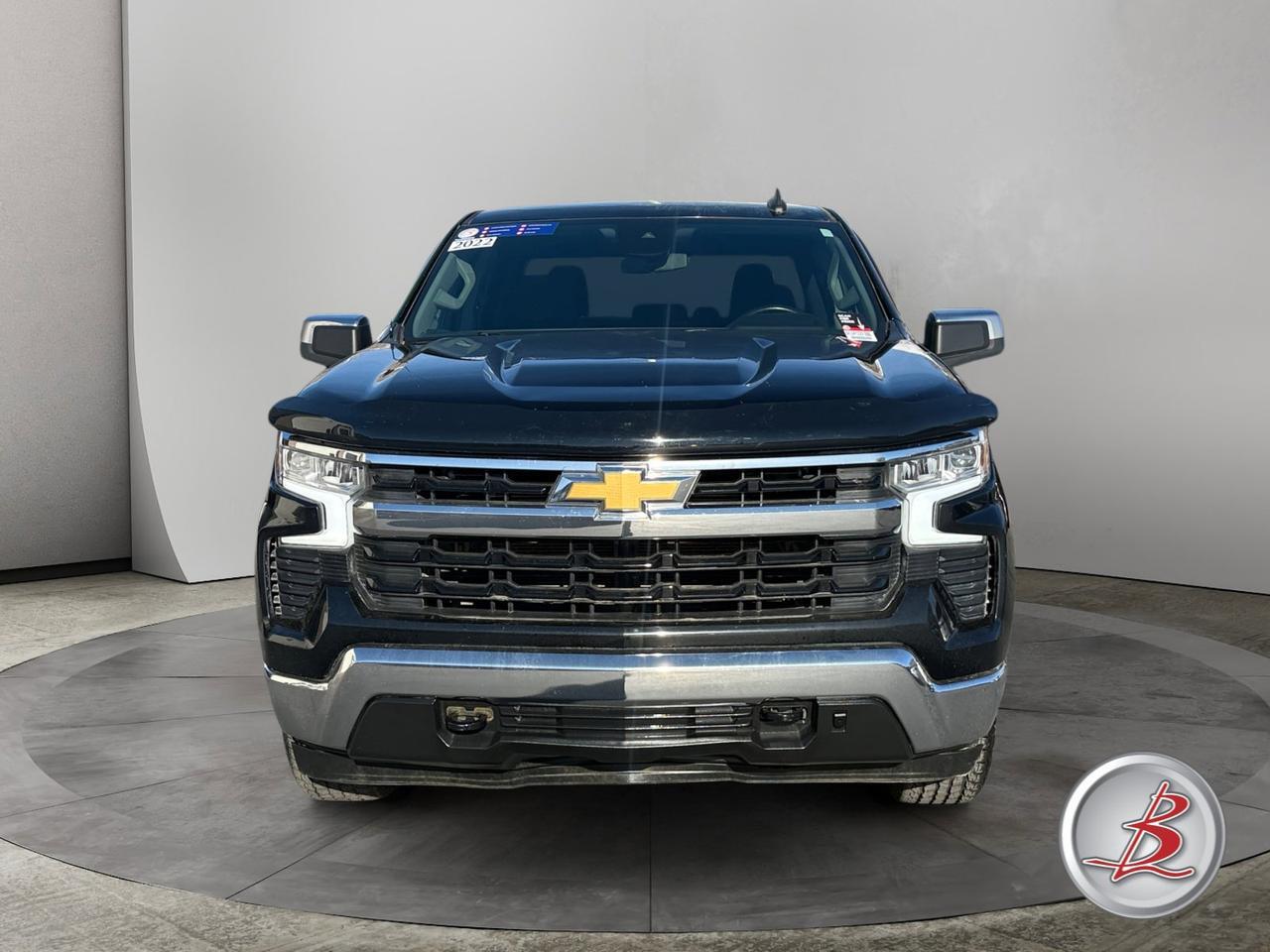 2022 Chevrolet SILVERADO 1500 Crew Cab 4x4 LT