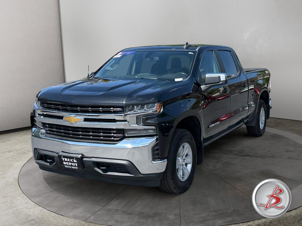 2022 Chevrolet SILVERADO 1500 Crew Cab 4x4 LT