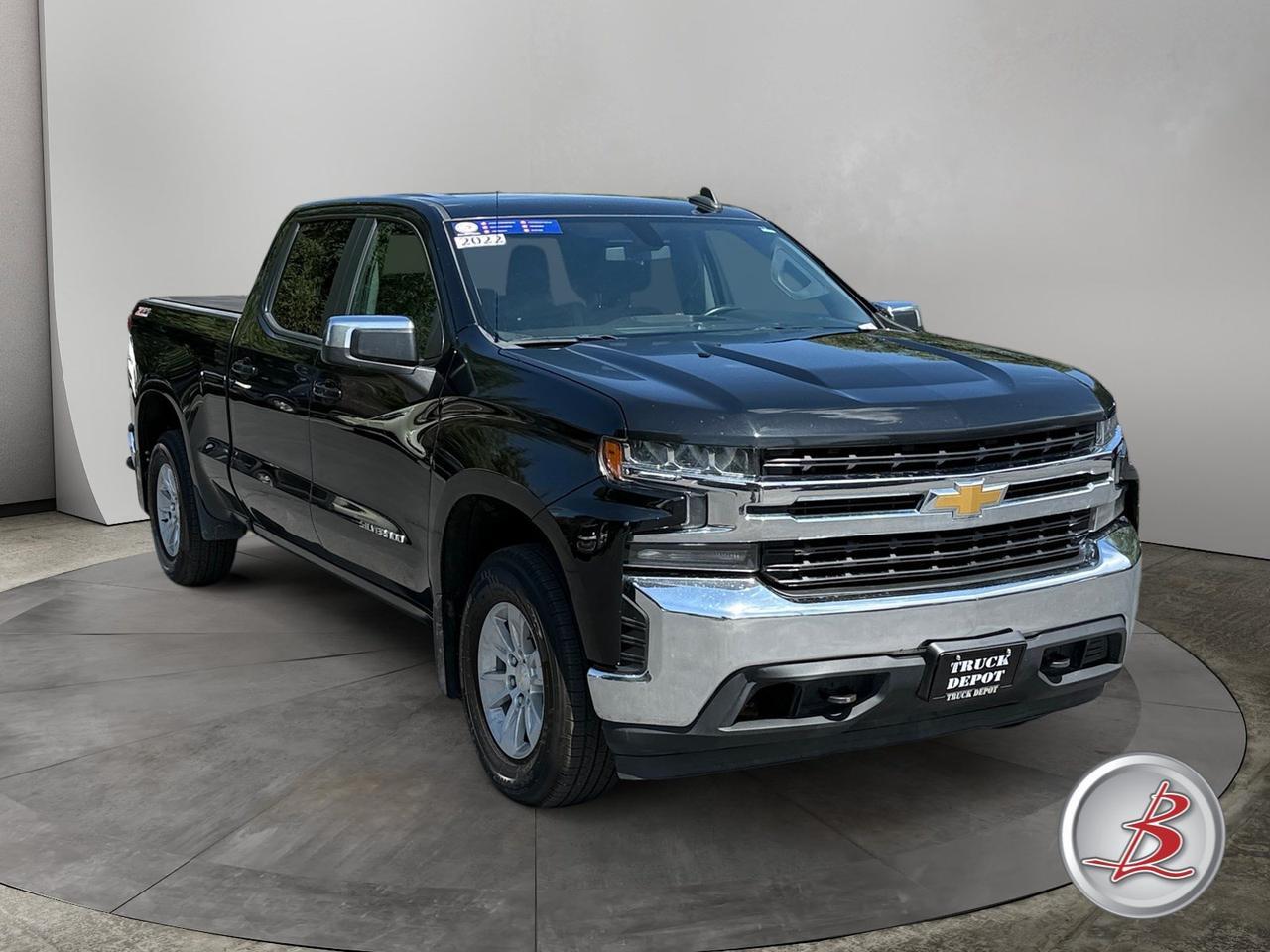2022 Chevrolet SILVERADO 1500 Crew Cab 4x4 LT