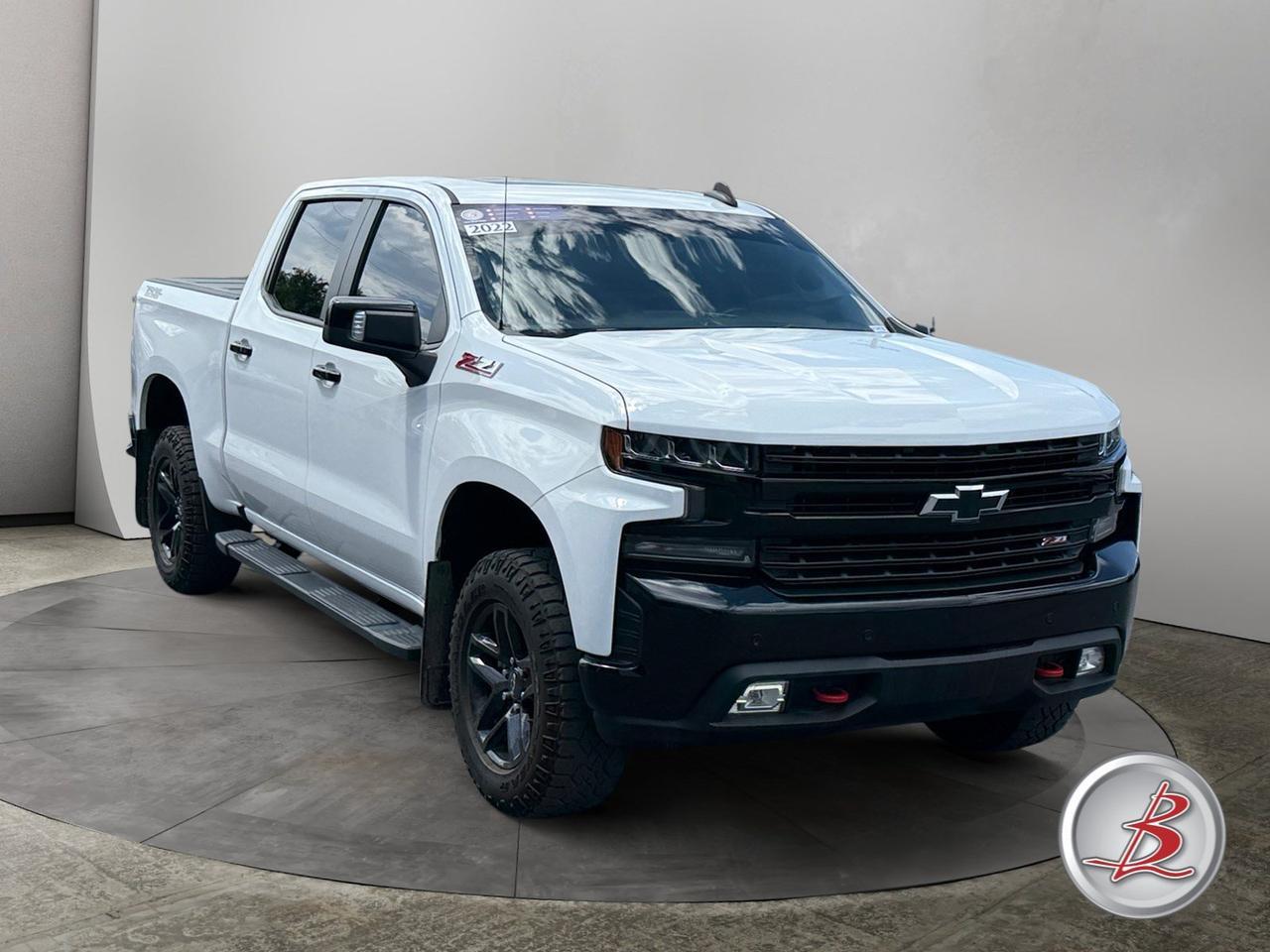 2022 Chevrolet SILVERADO 1500 Crew Cab 4x4 LT Trailboss