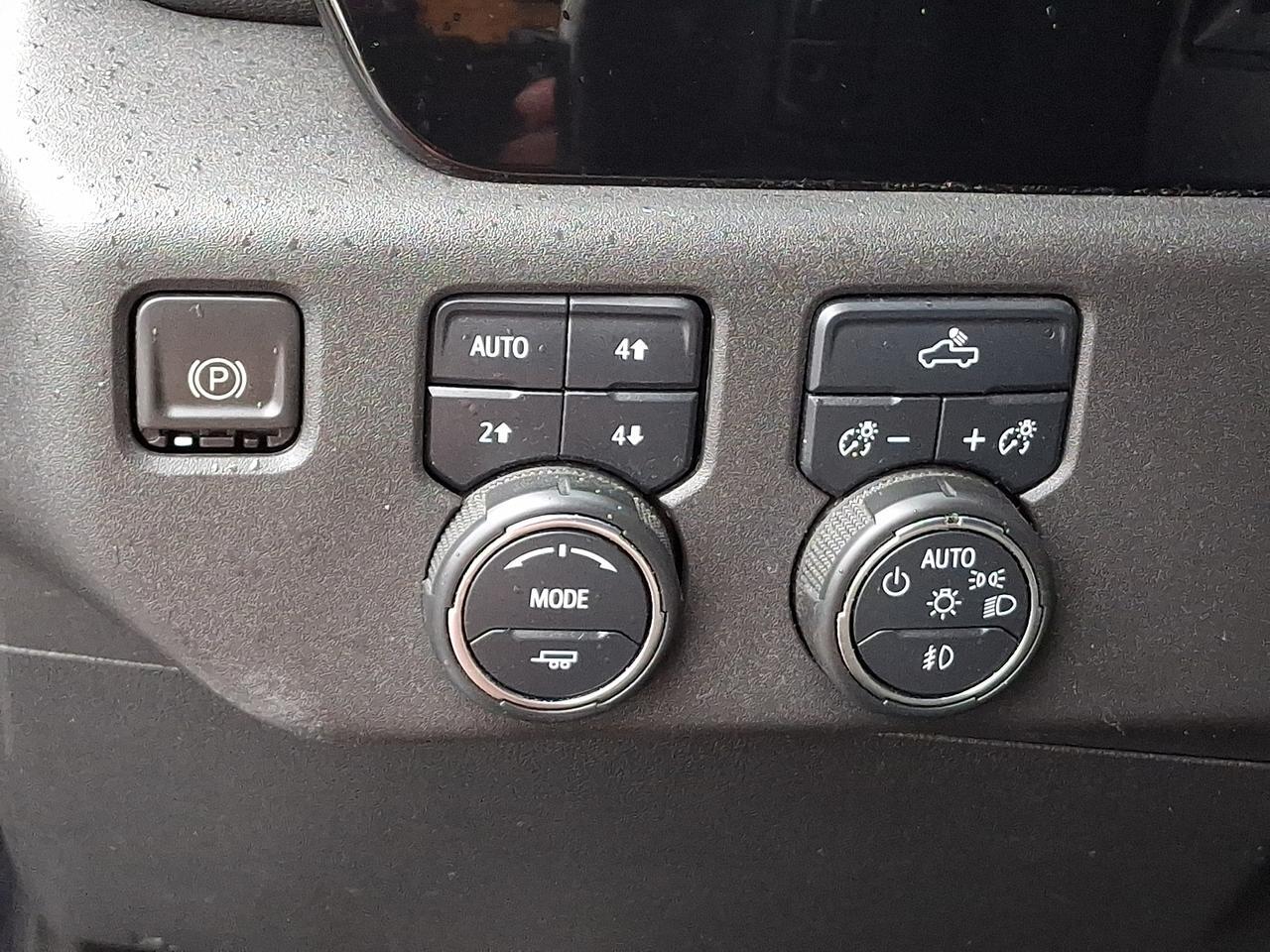 2022 Chevrolet Silverado 1500 4WD Crew Cab Short Bed LT Trail Boss Vineland NJ