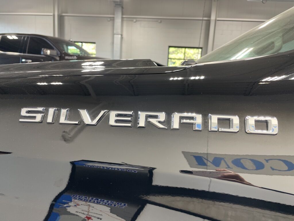 2022 Chevrolet Silverado 1500 4x4 Crew Cab Custom Minocqua WI