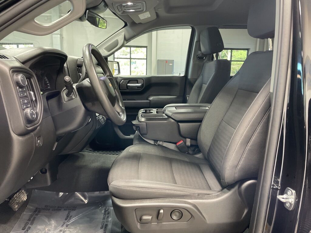 2022 Chevrolet Silverado 1500 4x4 Crew Cab Custom Minocqua WI