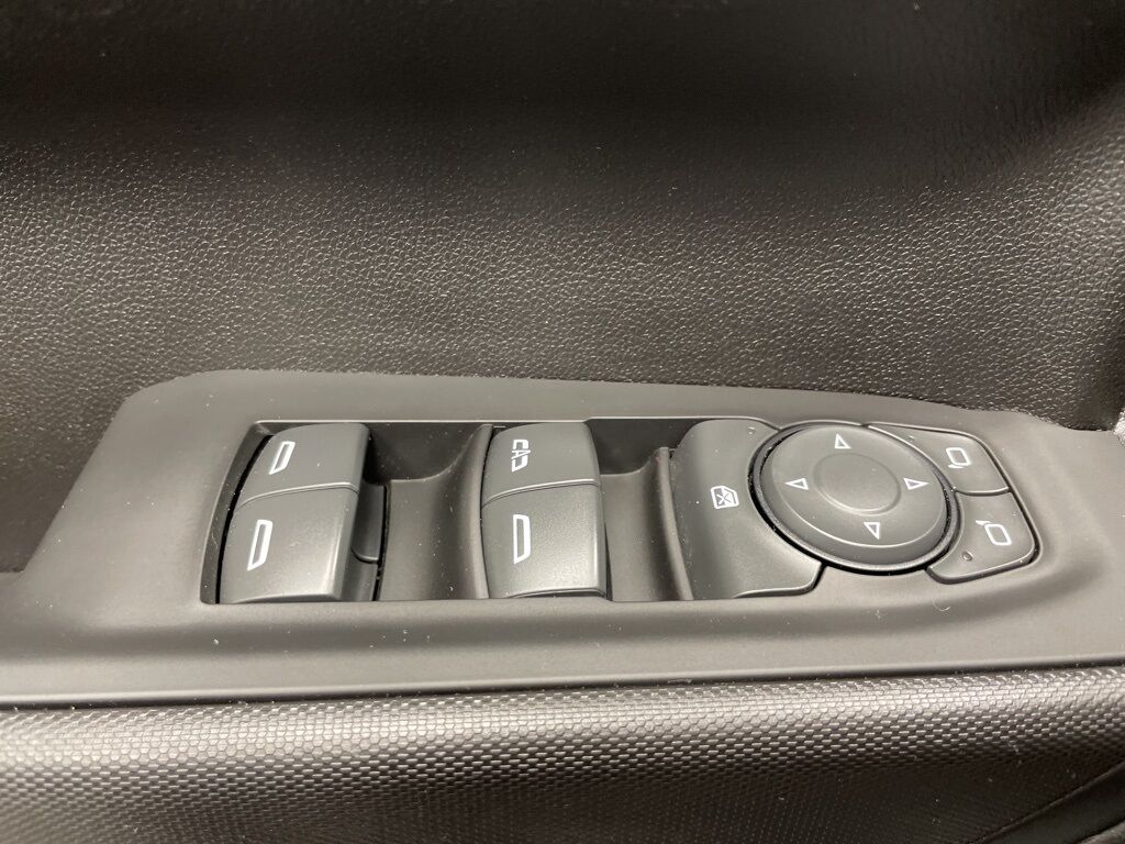 2022 Chevrolet Silverado 1500 4x4 Crew Cab Custom Minocqua WI