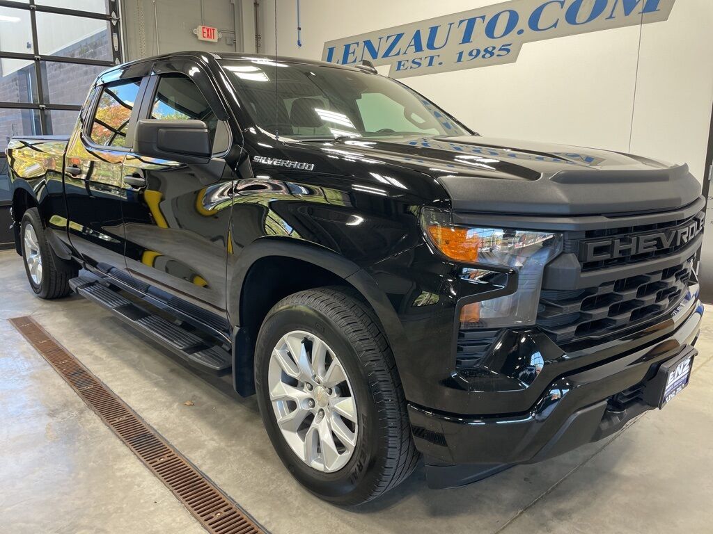 2022 Chevrolet Silverado 1500 4x4 Crew Cab Custom Minocqua WI