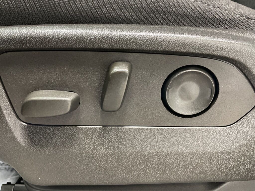 2022 Chevrolet Silverado 1500 4x4 Crew Cab Custom Minocqua WI