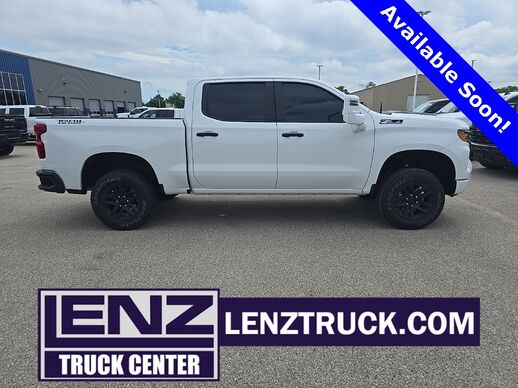 2022_Chevrolet_Silverado 1500_4x4 Crew Cab Custom Trail Boss_ Fond du Lac WI