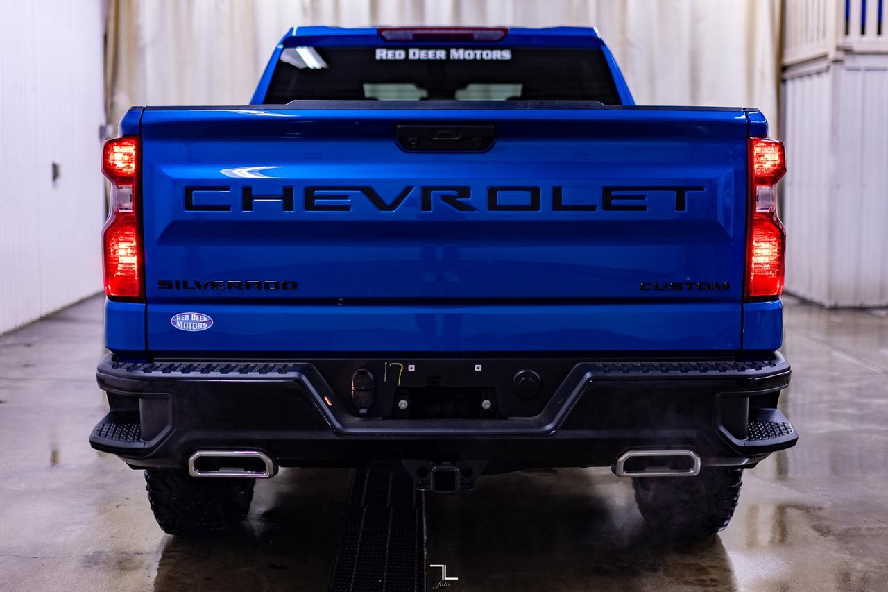2022 Chevrolet Silverado 1500 4x4 Crew Cab Custom Trail Boss Z71 BCam Red Deer AB